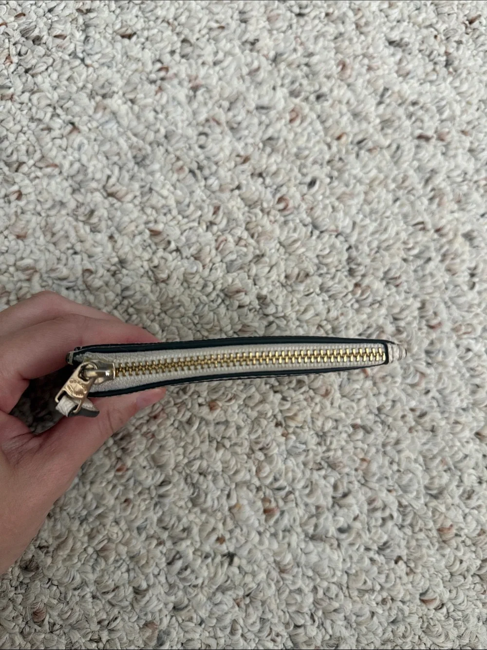 Coach Cream Leather Card Case with Gold Key Ring - Picture 6 of 6